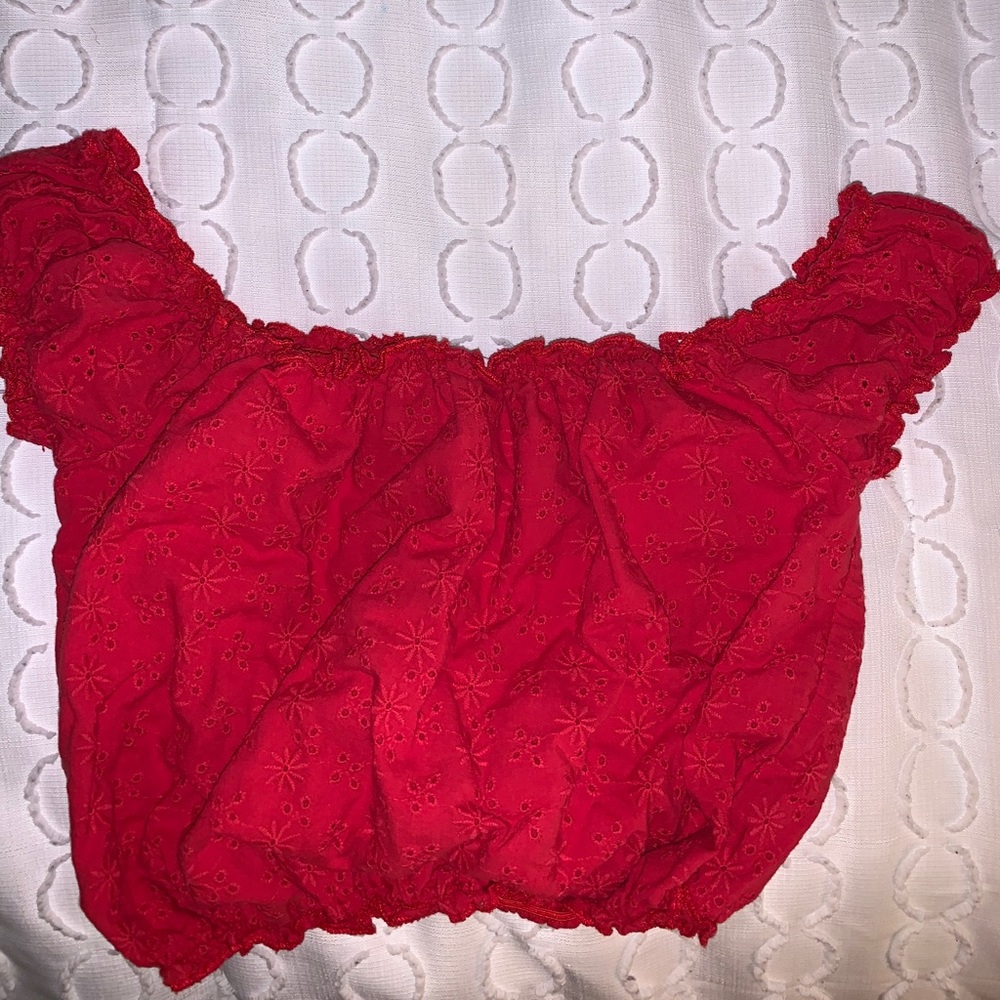garage red puffy blouse